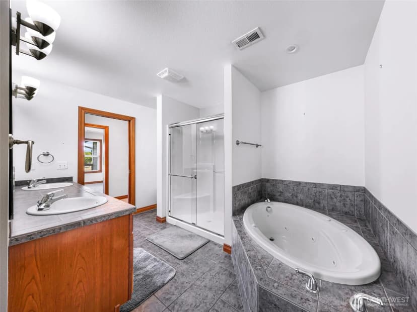 Property photo for 8854 Depot Road #a, Lynden photo 20