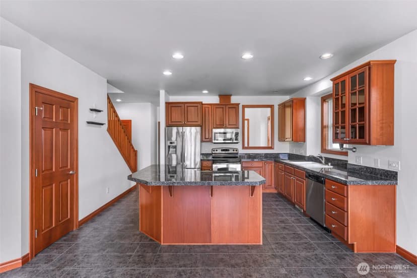 Property photo for 8854 Depot Road #a, Lynden photo 7