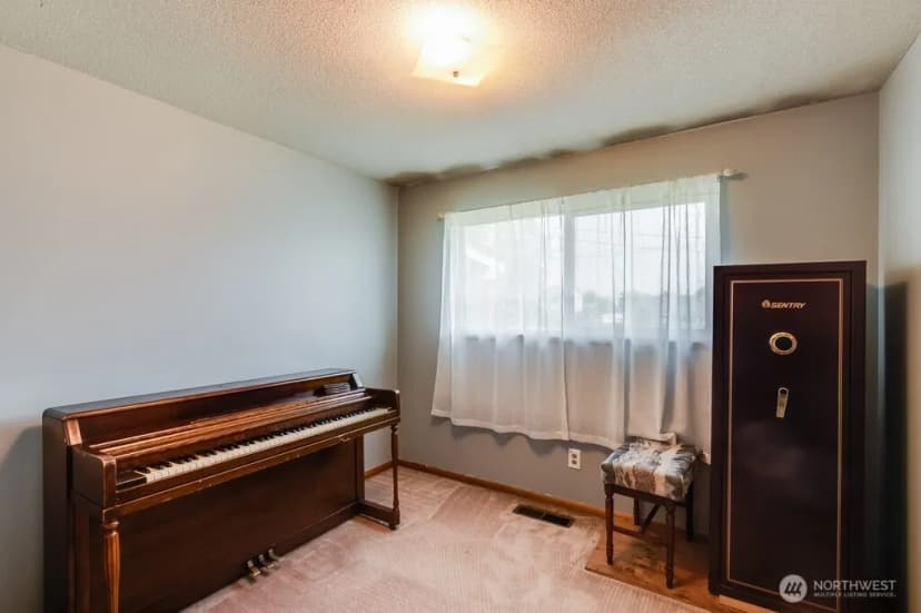 Property photo for 4012 W Deschutes Avenue, Kennewick photo 17