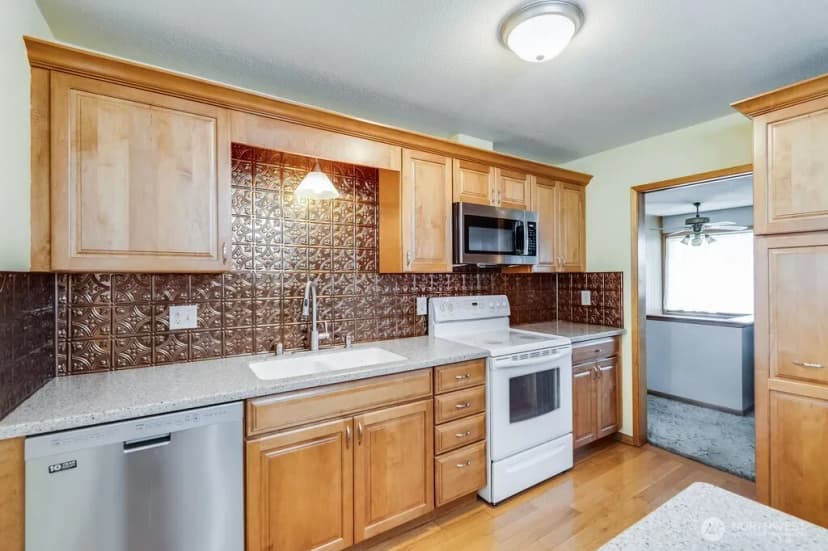 Property photo for 4012 W Deschutes Avenue, Kennewick photo 10