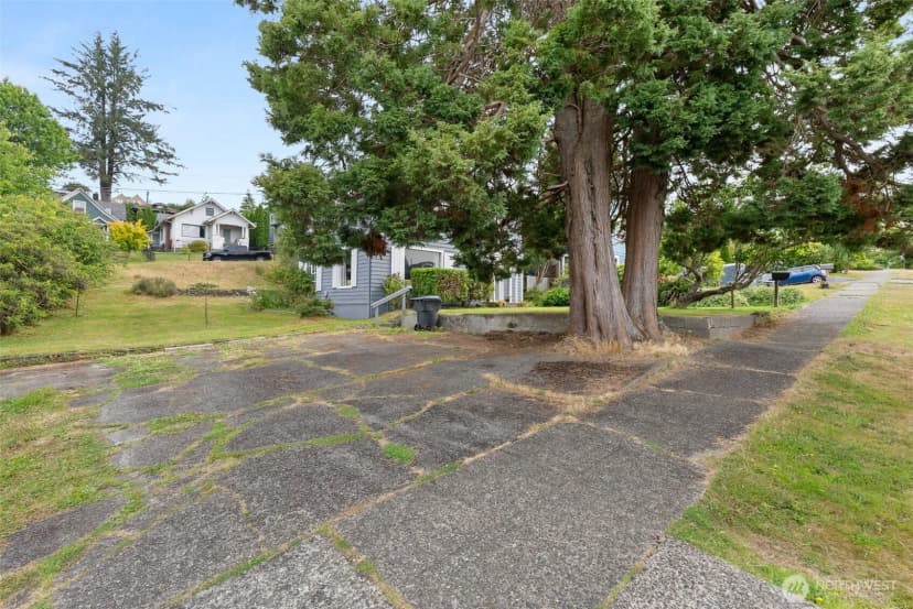 Property photo for 510 E Burleigh Avenue, Aberdeen photo 2