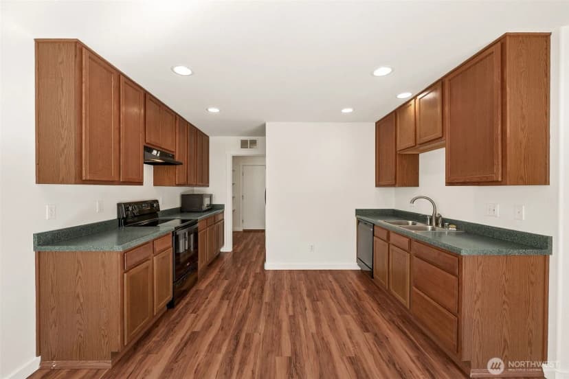 Property photo for 19701 100th Street E, Bonney Lake photo 6