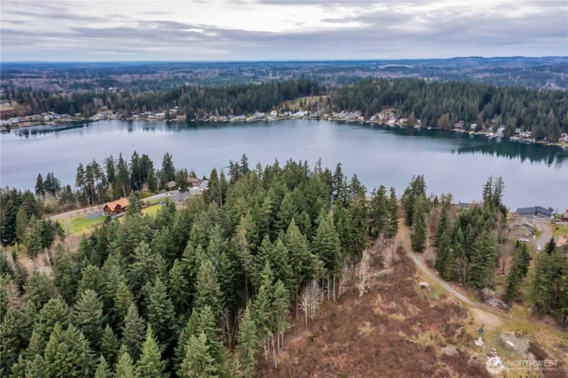 Property photo for 12120 S Clear Lake Road E, Eatonville photo 3