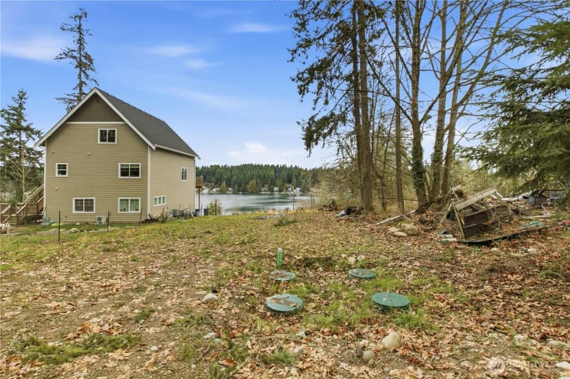 Property photo for 12120 S Clear Lake Road E, Eatonville photo 11