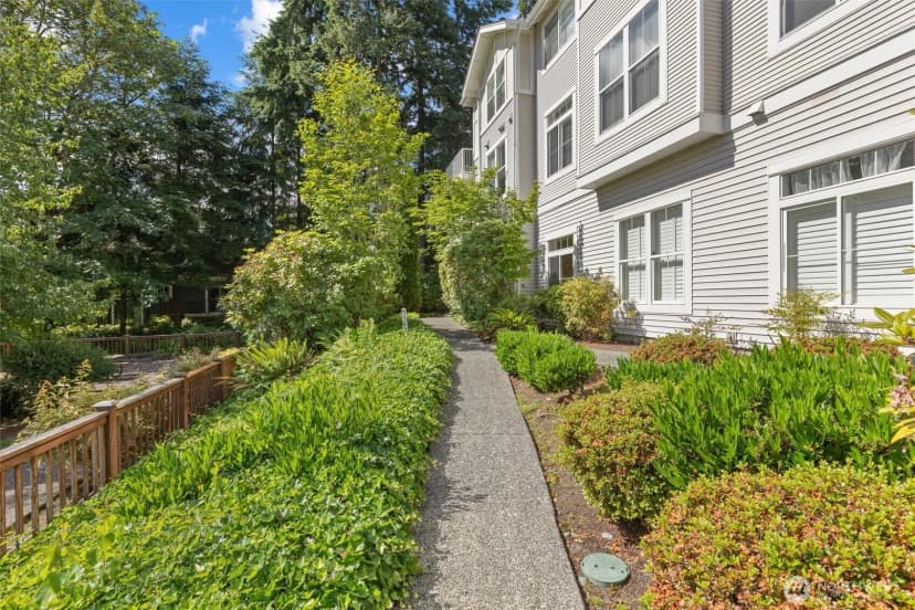 Property photo for 5383 164th Avenue Se, Bellevue photo 30