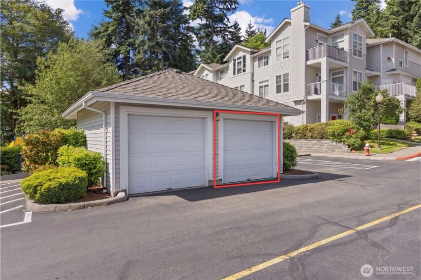 Property photo for 5383 164th Avenue Se, Bellevue photo 32