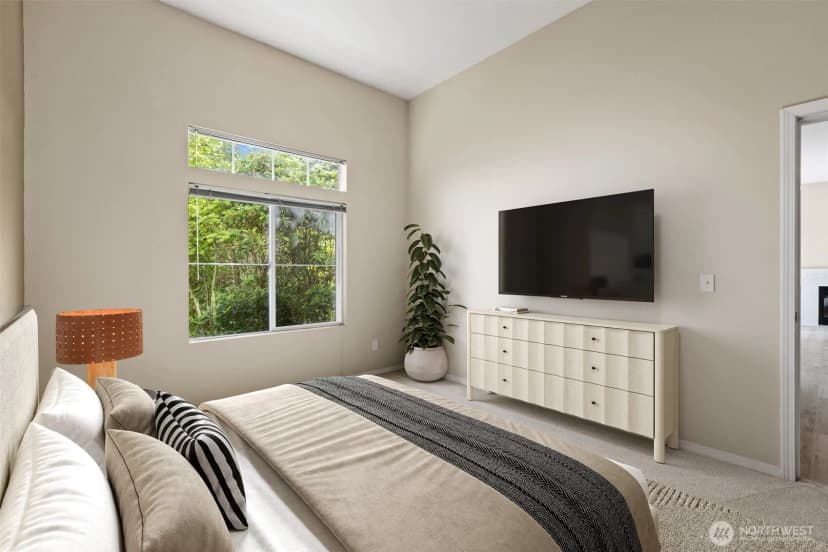 Property photo for 5383 164th Avenue Se, Bellevue photo 15