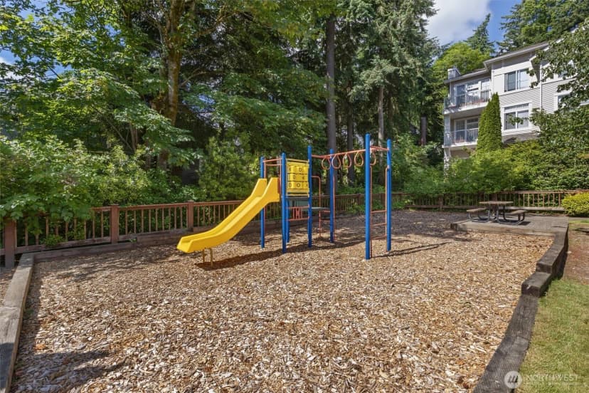Property photo for 5383 164th Avenue Se, Bellevue photo 34