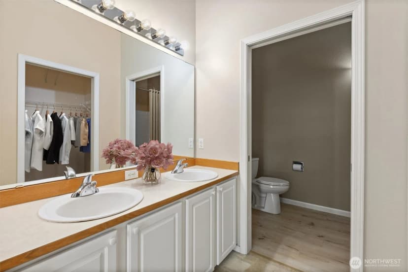 Property photo for 5383 164th Avenue Se, Bellevue photo 18