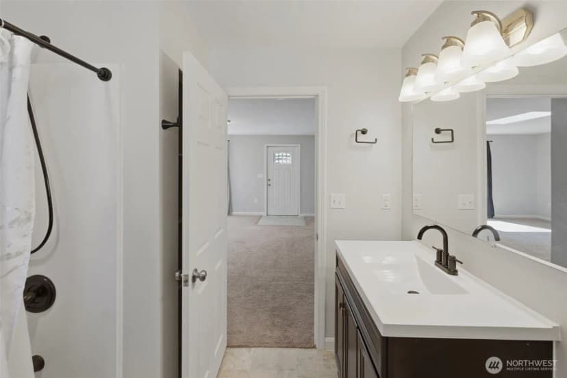 Property photo for 5305 Chicago Avenue Sw, Lakewood photo 17