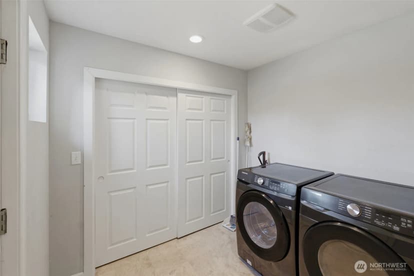 Property photo for 5305 Chicago Avenue Sw, Lakewood photo 25