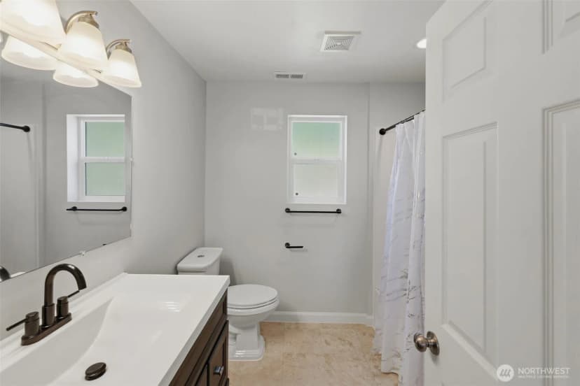 Property photo for 5305 Chicago Avenue Sw, Lakewood photo 15