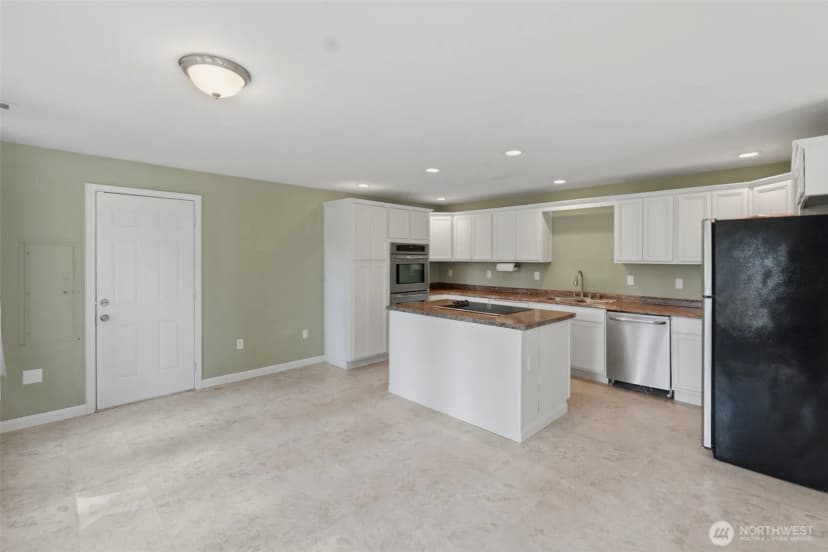 Property photo for 5305 Chicago Avenue Sw, Lakewood photo 6