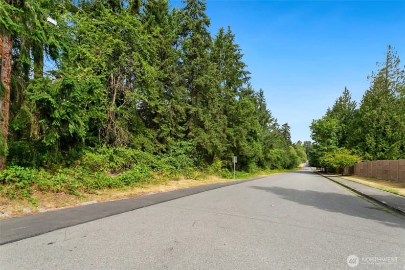 Property photo for 31 Xxx 32nd Avenue S, Federal Way photo 10