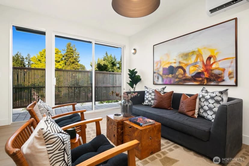 Property photo for 5053 35th Avenue Sw, Seattle photo 5