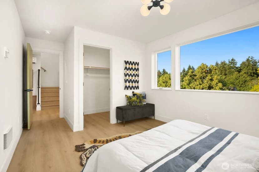 Property photo for 5053 35th Avenue Sw, Seattle photo 14
