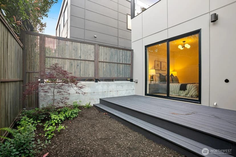 Property photo for 5053 35th Avenue Sw #b, Seattle photo 20