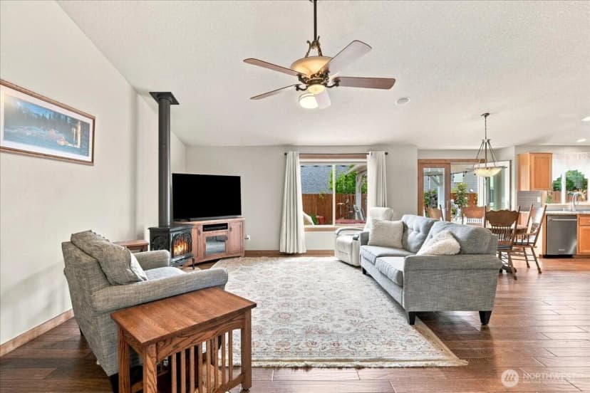 Property photo for 504 N Lark Drive, Ridgefield photo 8