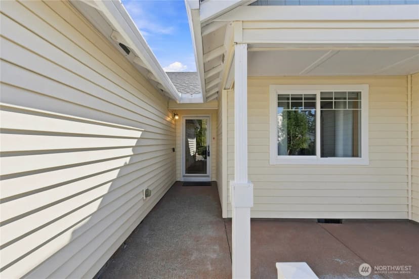 Property photo for 504 N Lark Drive, Ridgefield photo 3