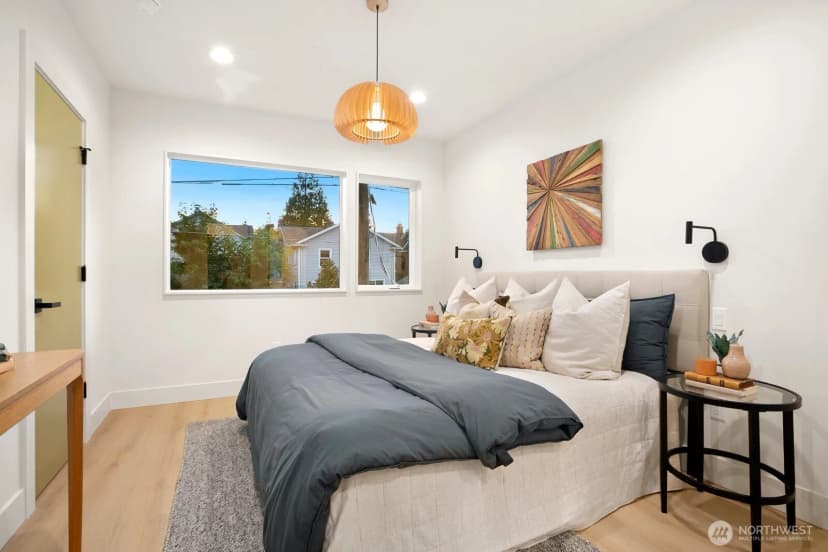 Property photo for 5051 35th Avenue Sw, Seattle photo 14