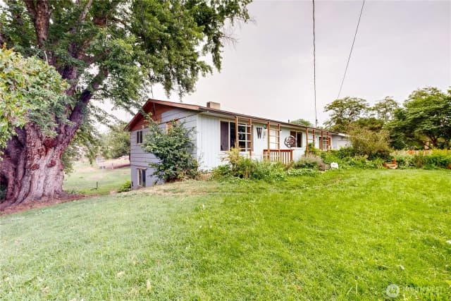 Property photo for 956 Brickner Road, College Place