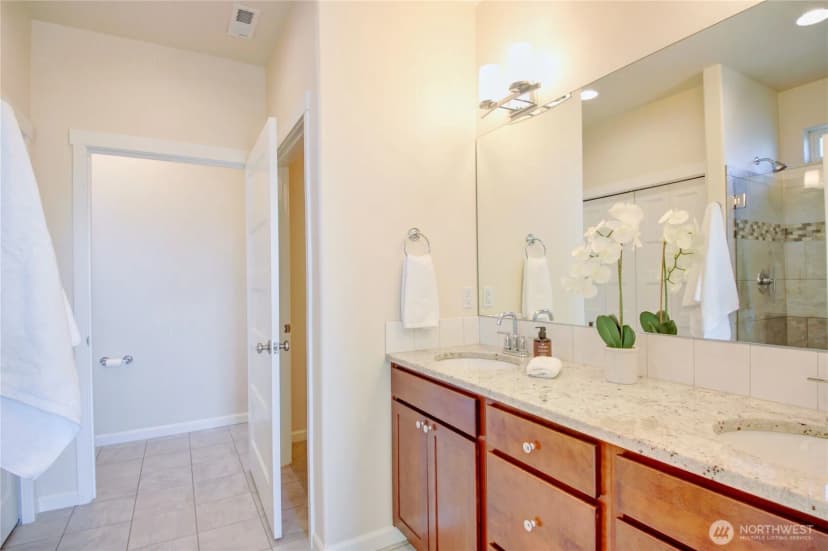 Property photo for 12779 Frazier Heights Loop, Burlington photo 14