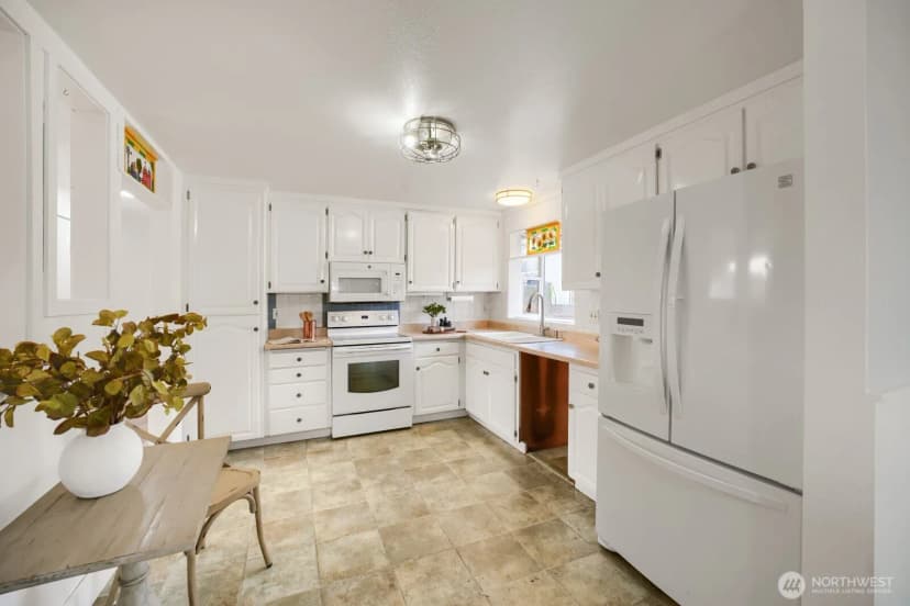 Property photo for 23333 115th Place Se, Kent photo 11