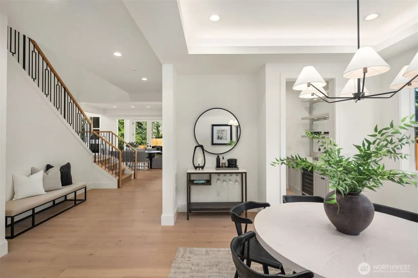 Property photo for 550 166th Avenue Ne, Bellevue photo 18