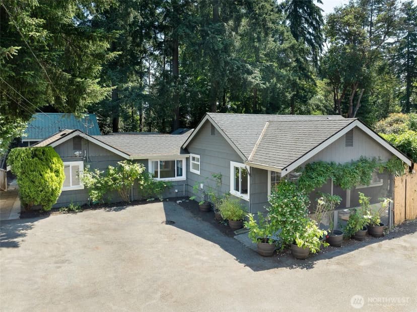Property photo for 11350 28th Avenue Ne, Seattle photo 37