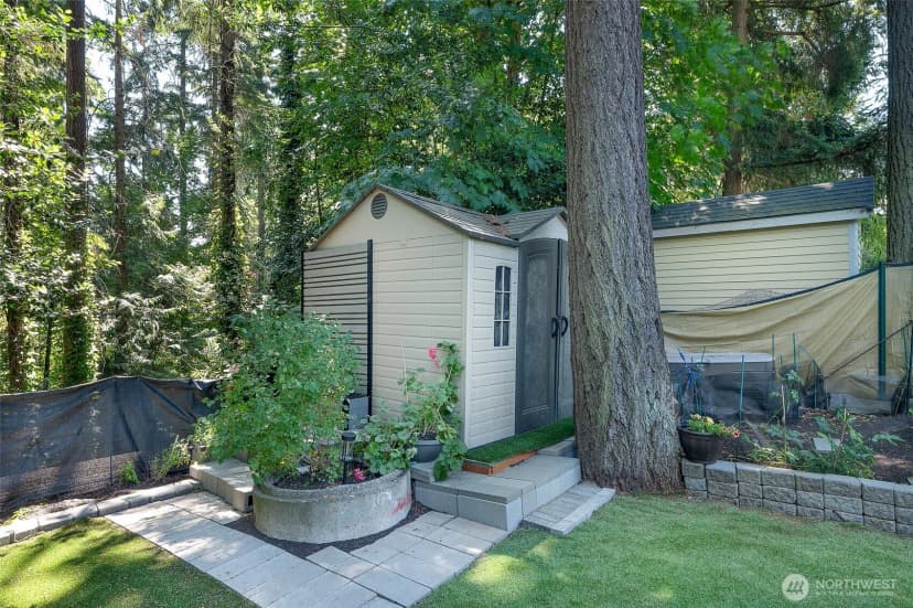 Property photo for 11350 28th Avenue Ne, Seattle photo 24