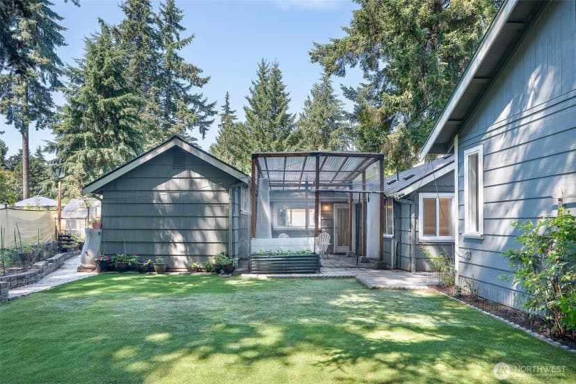 Property photo for 11350 28th Avenue Ne, Seattle photo 25