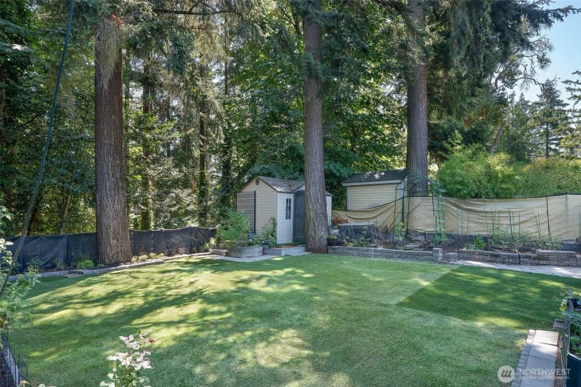 Property photo for 11350 28th Avenue Ne, Seattle photo 23