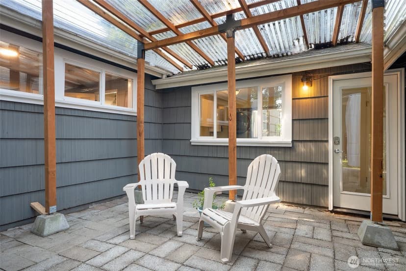 Property photo for 11350 28th Avenue Ne, Seattle photo 21