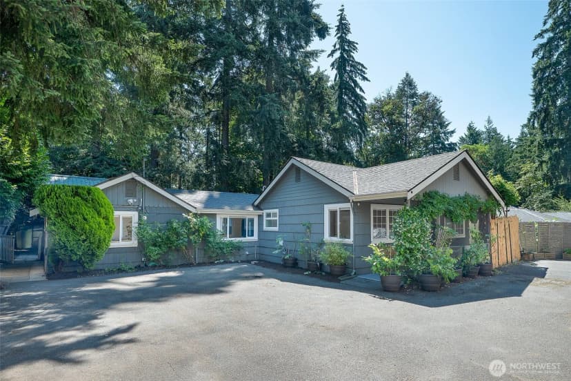 Property photo for 11350 28th Avenue Ne, Seattle