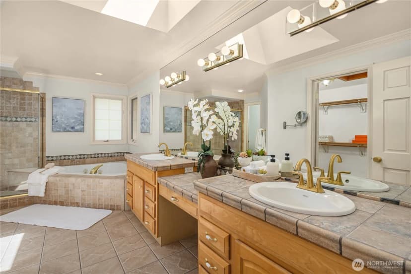 Property photo for 22525 Se 46th Place, Sammamish photo 21