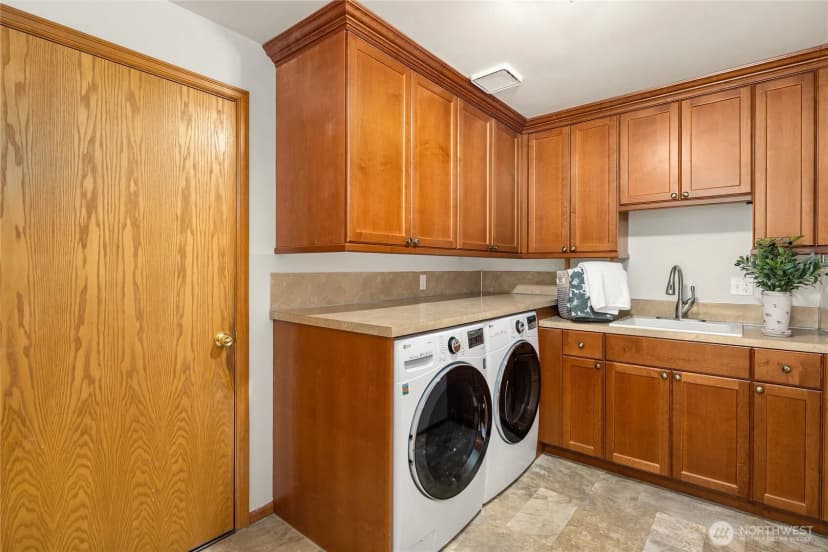 Property photo for 22525 Se 46th Place, Sammamish photo 27