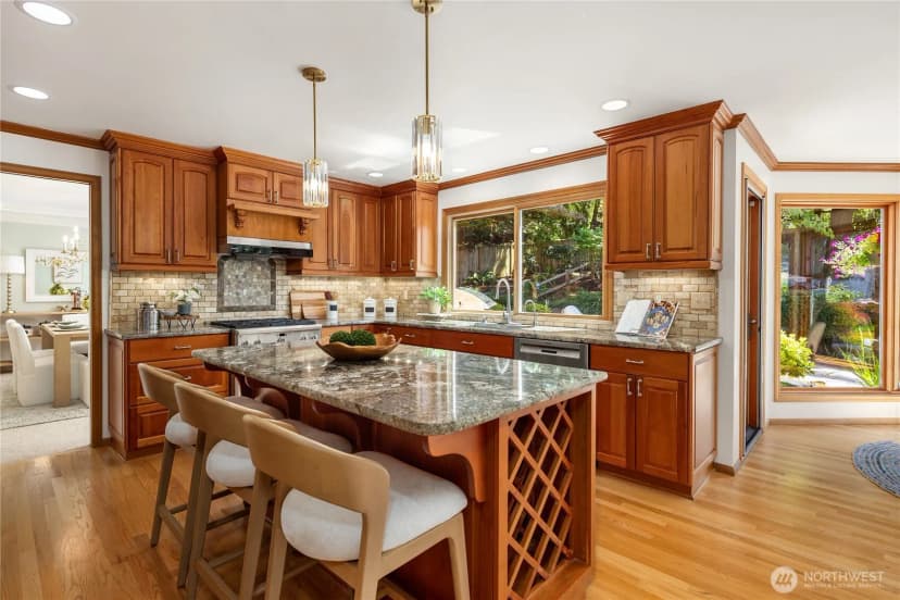 Property photo for 22525 Se 46th Place, Sammamish photo 8