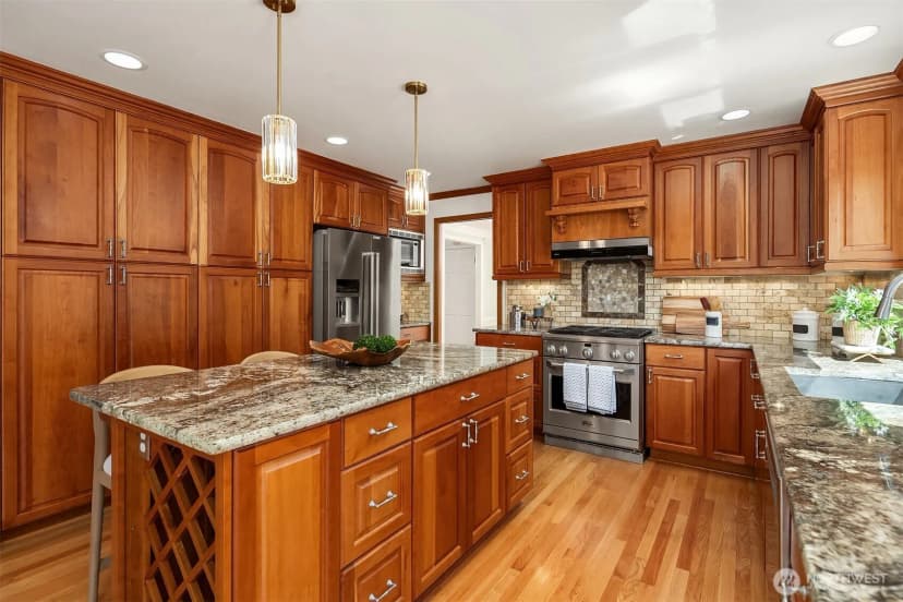 Property photo for 22525 Se 46th Place, Sammamish photo 9
