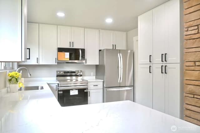 Property photo for 1012 Campbell Avenue, Port Angeles photo 5