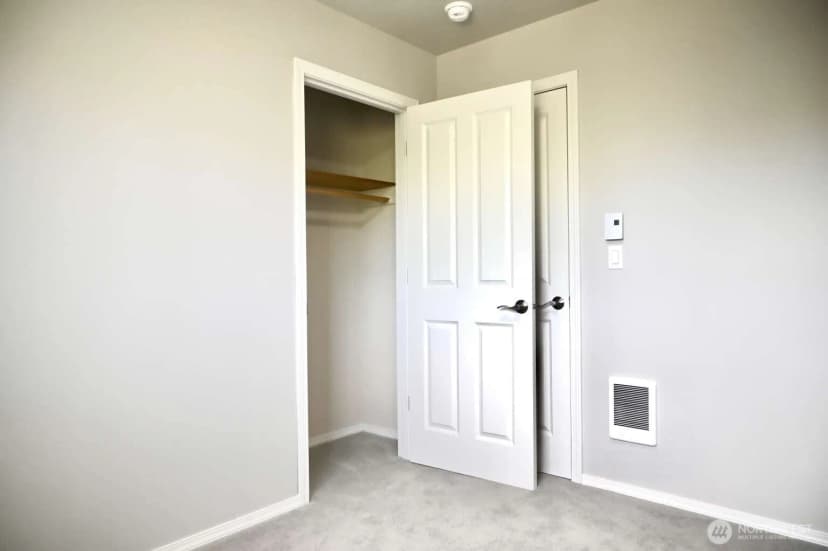 Property photo for 1012 Campbell Avenue, Port Angeles photo 11
