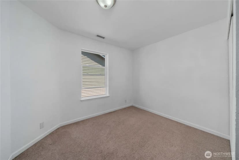 Property photo for 19514 104th Avenue E, Graham photo 20