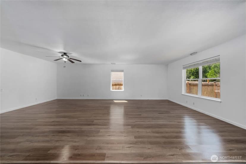 Property photo for 19514 104th Avenue E, Graham photo 15
