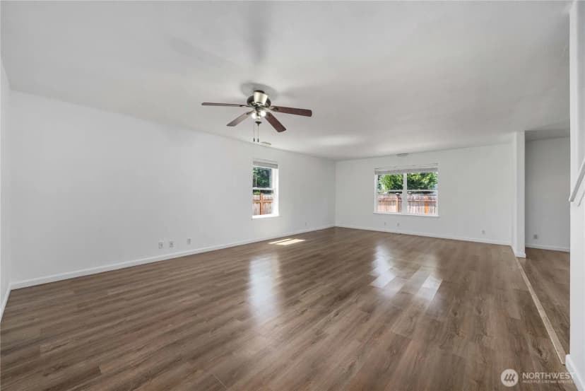 Property photo for 19514 104th Avenue E, Graham photo 14