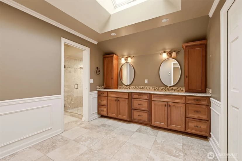 Property photo for 14326 17th Avenue Ne, Redmond photo 28