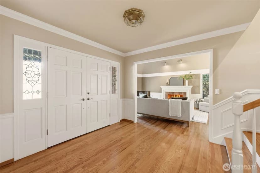 Property photo for 14326 17th Avenue Ne, Redmond photo 6