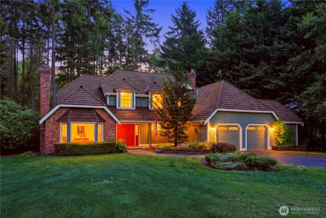 Property photo for 14326 17th Avenue Ne, Redmond photo 4