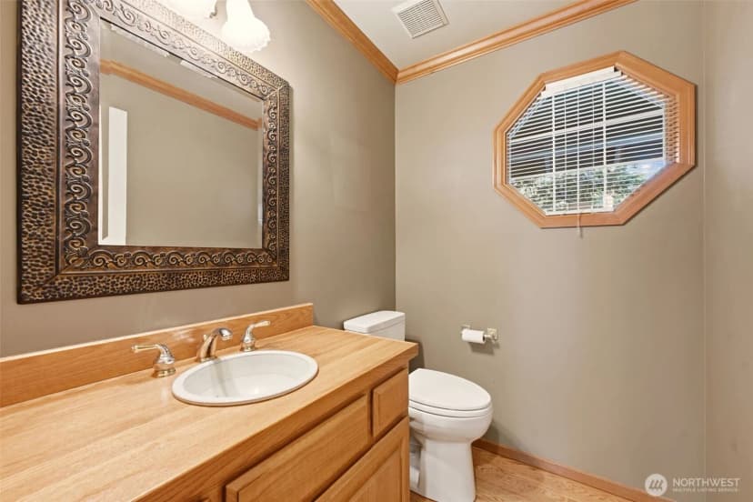 Property photo for 14326 17th Avenue Ne, Redmond photo 22