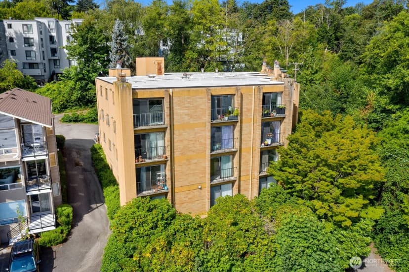 Property photo for 3710 25th Place W #405, Seattle photo 30