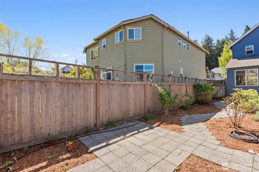 Property photo for 10212 242nd Avenue Ne, Redmond photo 23