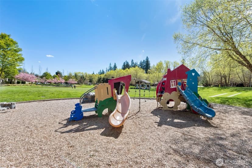 Property photo for 10212 242nd Avenue Ne, Redmond photo 30